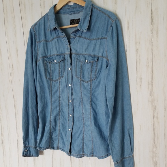 Ci Sono Tops - Ci Sona Denim Pearl Snap Shirt Large